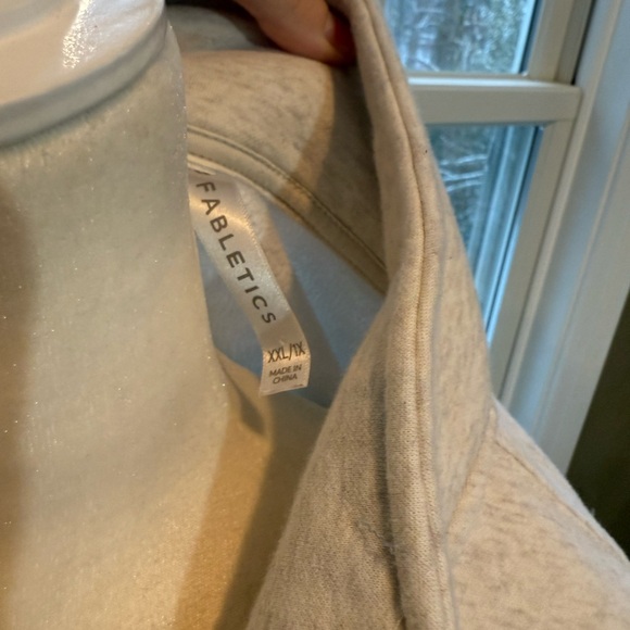 Fabletics Quarterzip - Picture 6 of 7